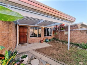 3 Bed House in Newlands West