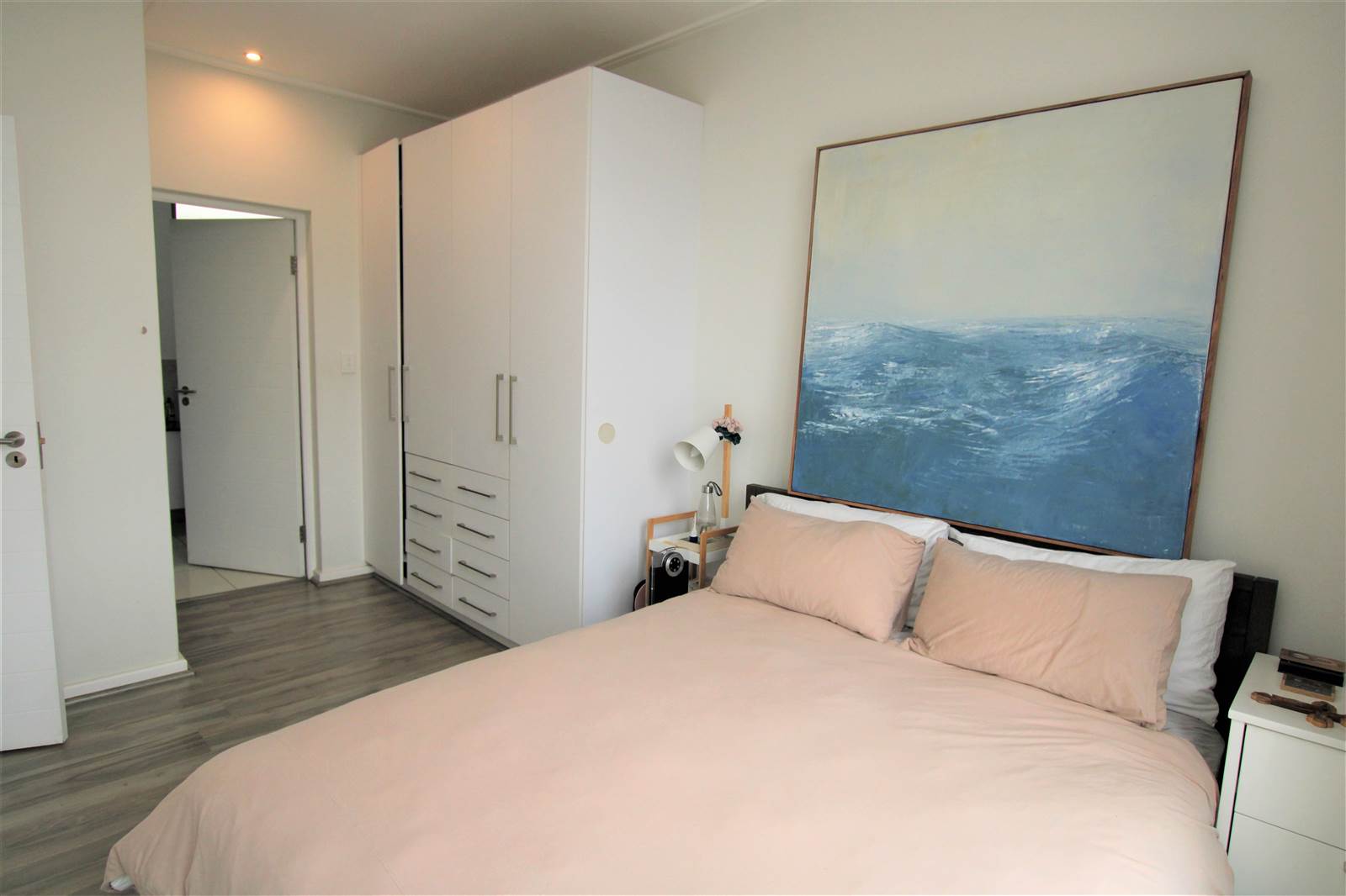 3 Bed Apartment in Bedfordview photo number 6