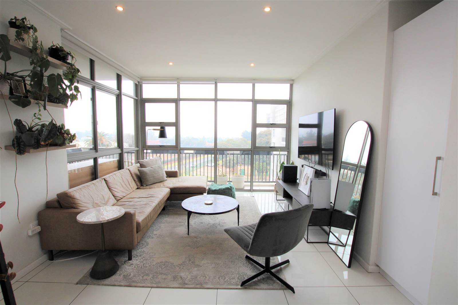 3 Bed Apartment in Bedfordview photo number 3