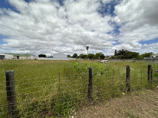 1585 m² Land available in Riviersonderend