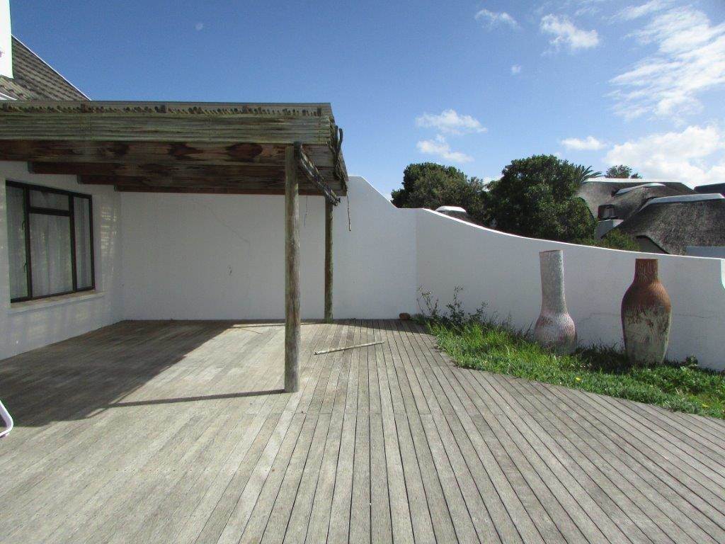 4 Bed House in St Francis Bay photo number 13