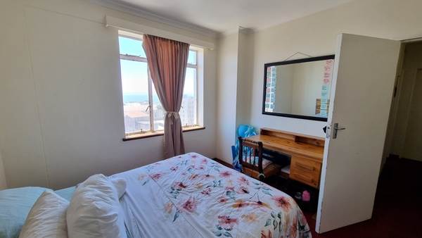 2 Bed Apartment in Port Elizabeth Central photo number 23