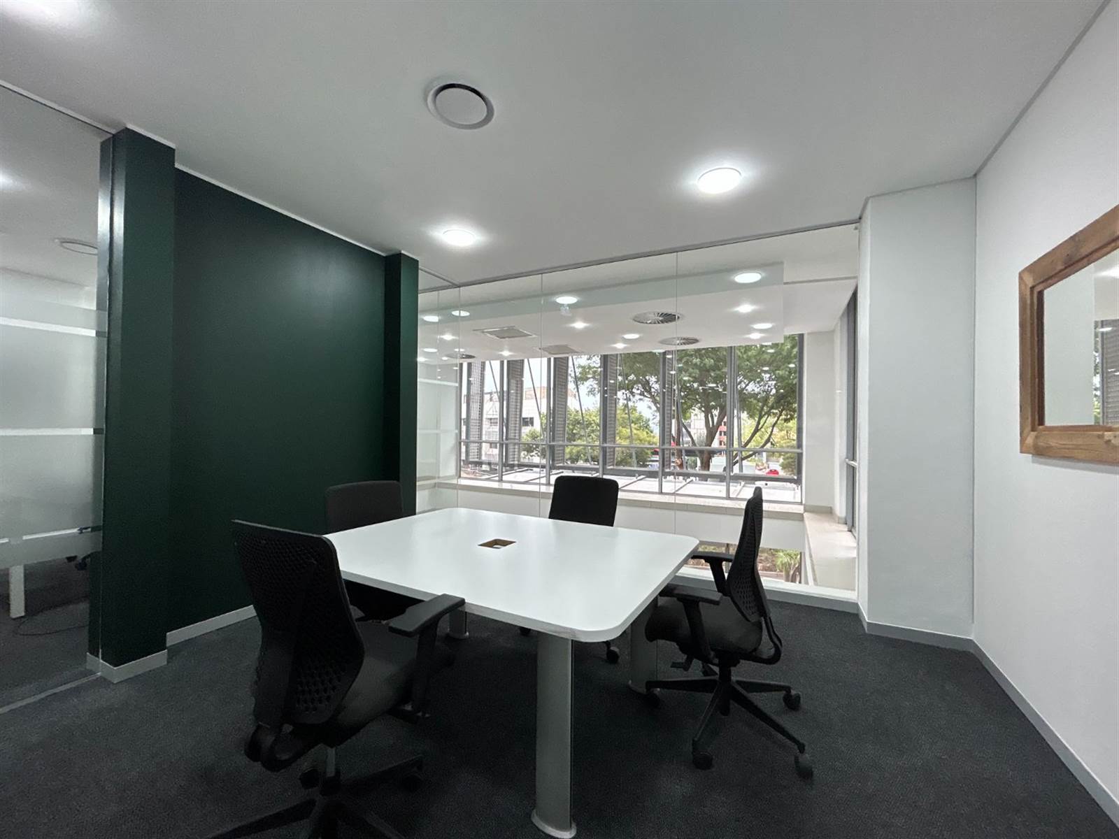27  m² Office Space in Sandown photo number 11