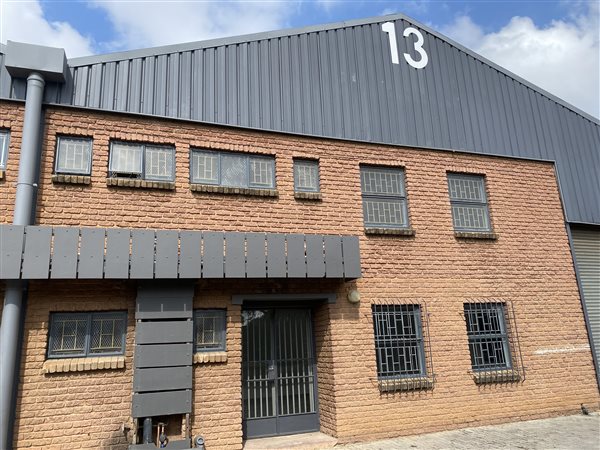 316 m² Industrial space 316 m² Industrial space