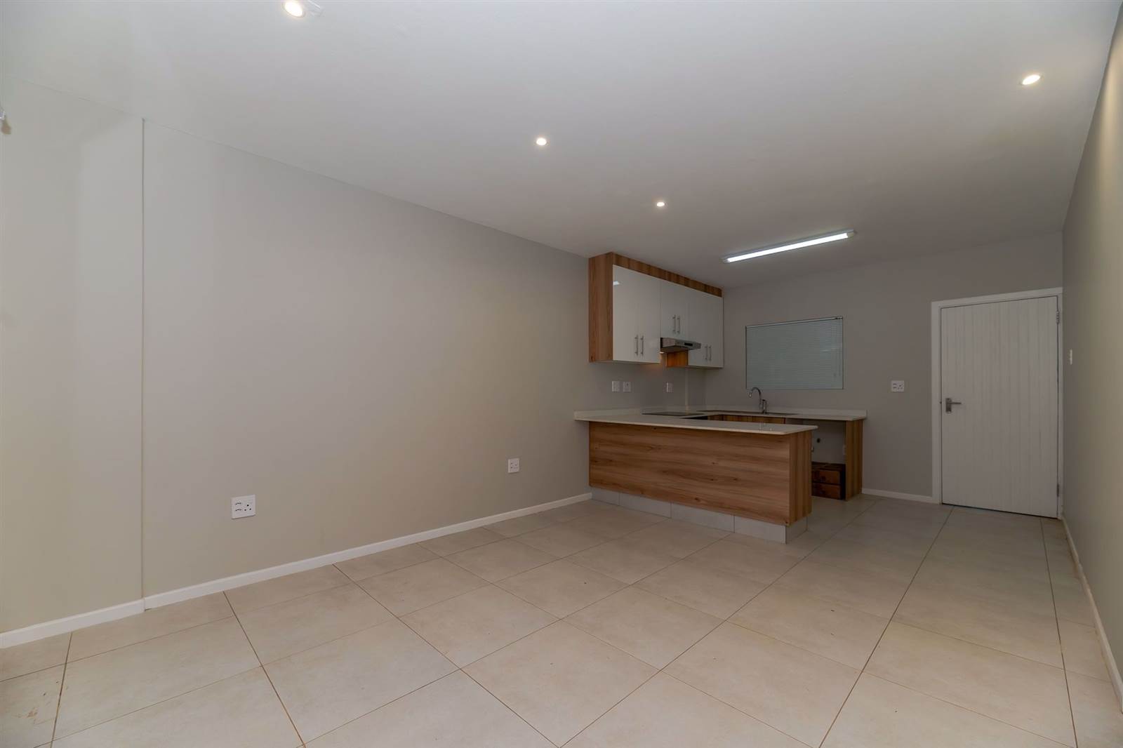 2 Bed Apartment in Musgrave photo number 30
