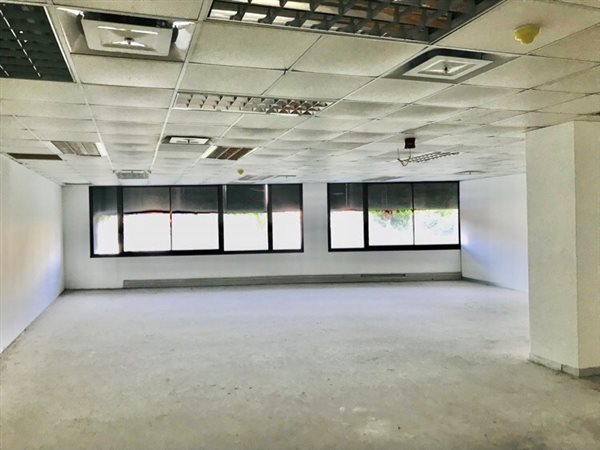 117 m² Office Space 117 m² Office Space