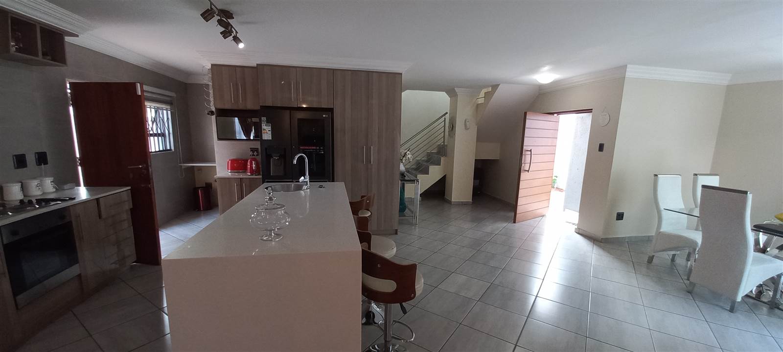 3 Bed Townhouse in Annlin photo number 5