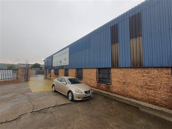 1 000  m² Industrial space