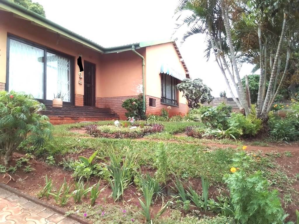 4 Bed House in Inyala Park photo number 3