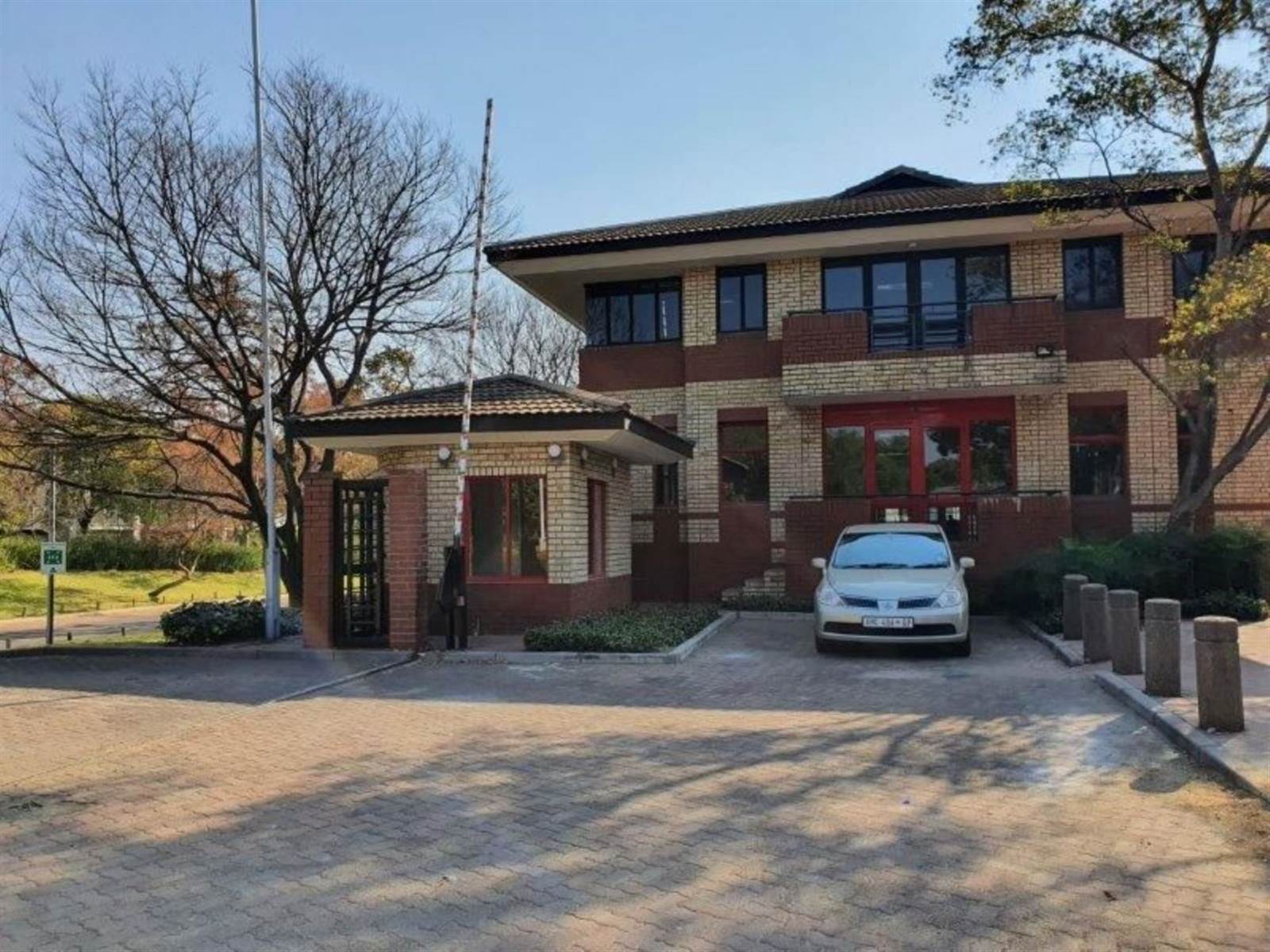 1000  m² Commercial space in Woodmead photo number 13