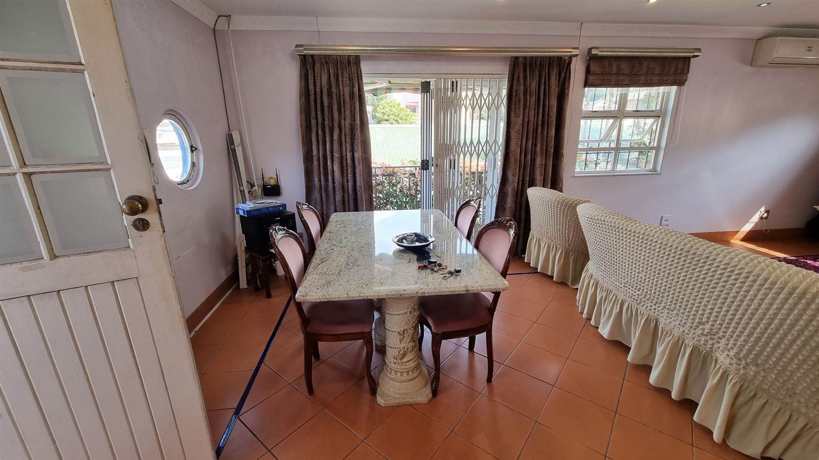 3 Bed Apartment in Musgrave photo number 5