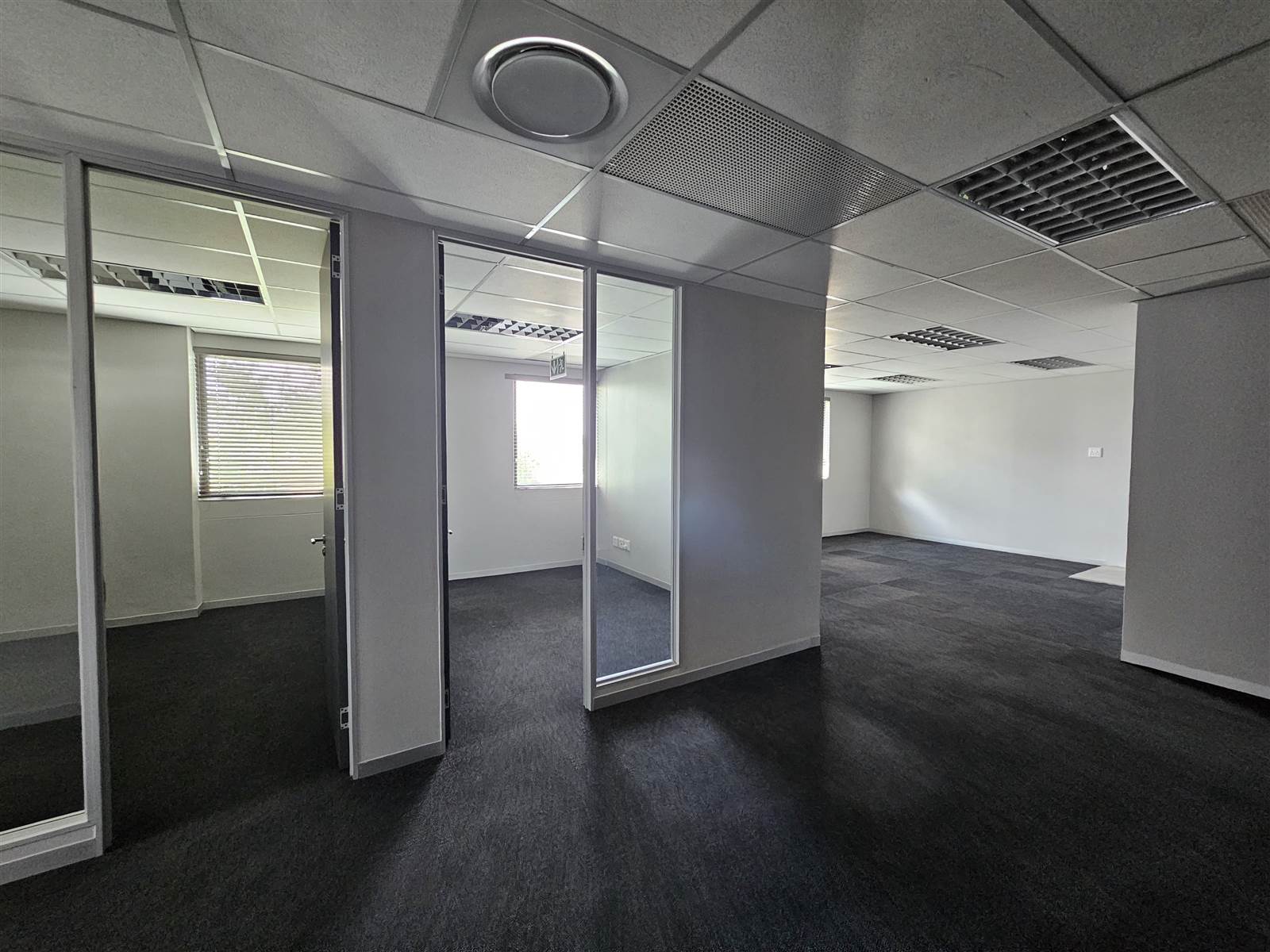 498.6  m² Commercial space in Highveld photo number 28
