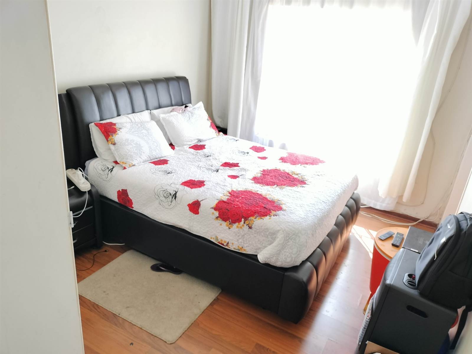 3 Bed Apartment in Die Hoewes photo number 1