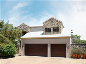 5 Bed House in Clearwater Flyfishing Estate