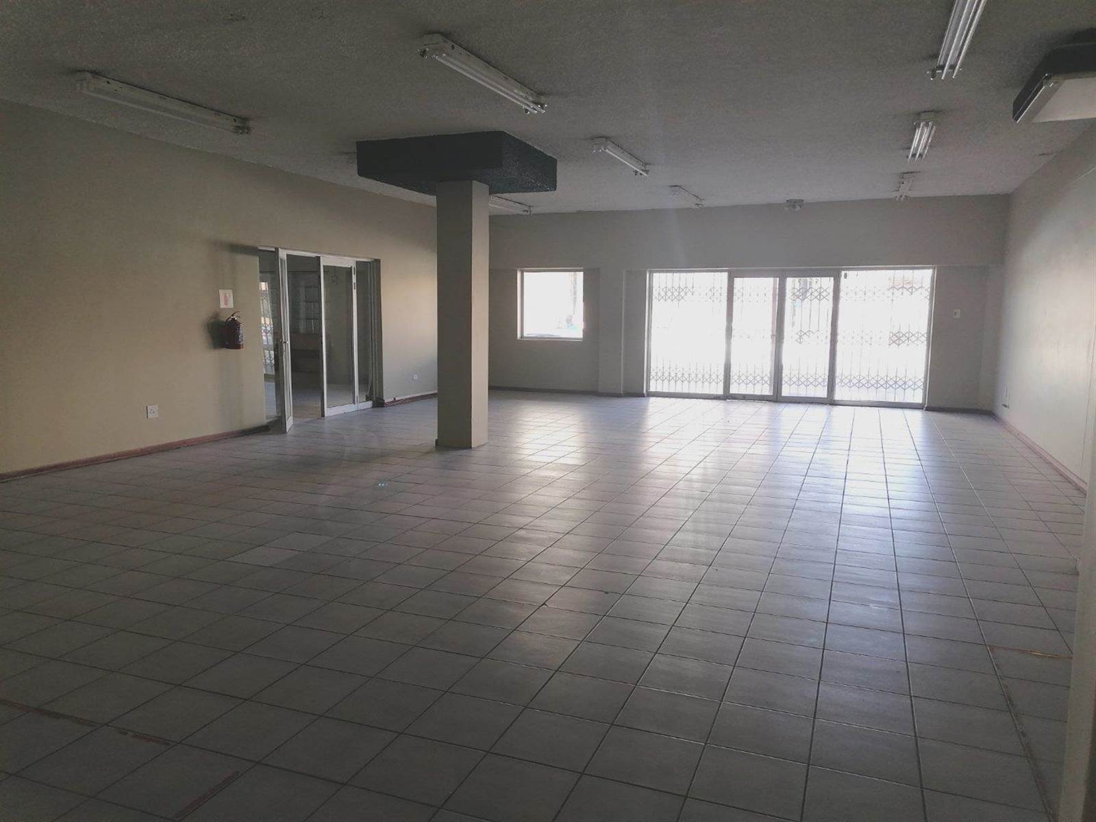 Commercial space in Upington photo number 24