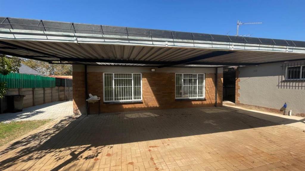 1 Bed House to rent in Dawnview RR4116447 Private Property