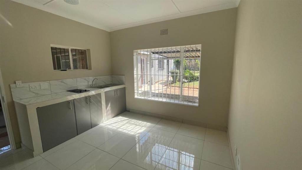 1 Bed House to rent in Dawnview RR4116447 Private Property