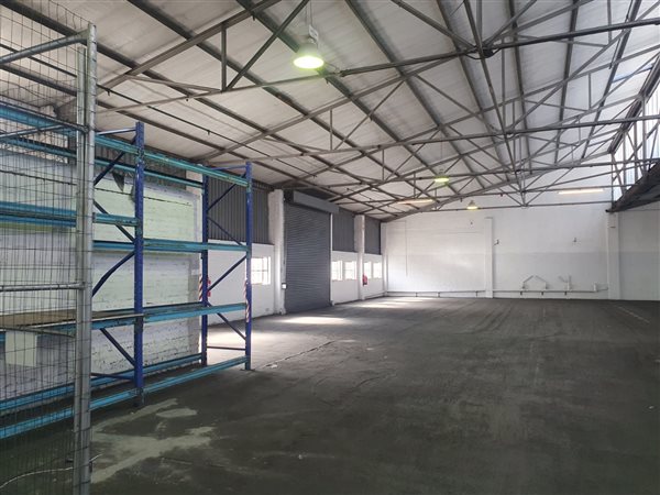 4 500  m² Industrial space