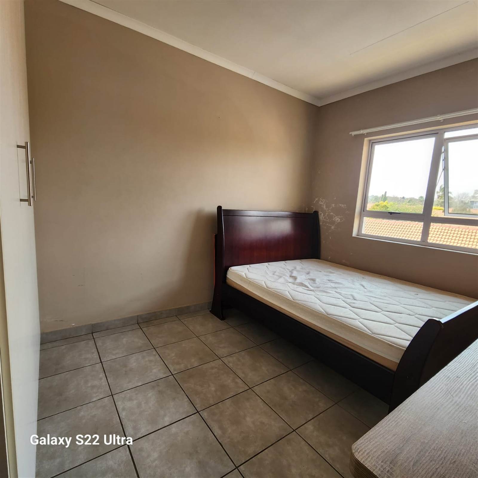 2 Bed Apartment in Die Hoewes photo number 12