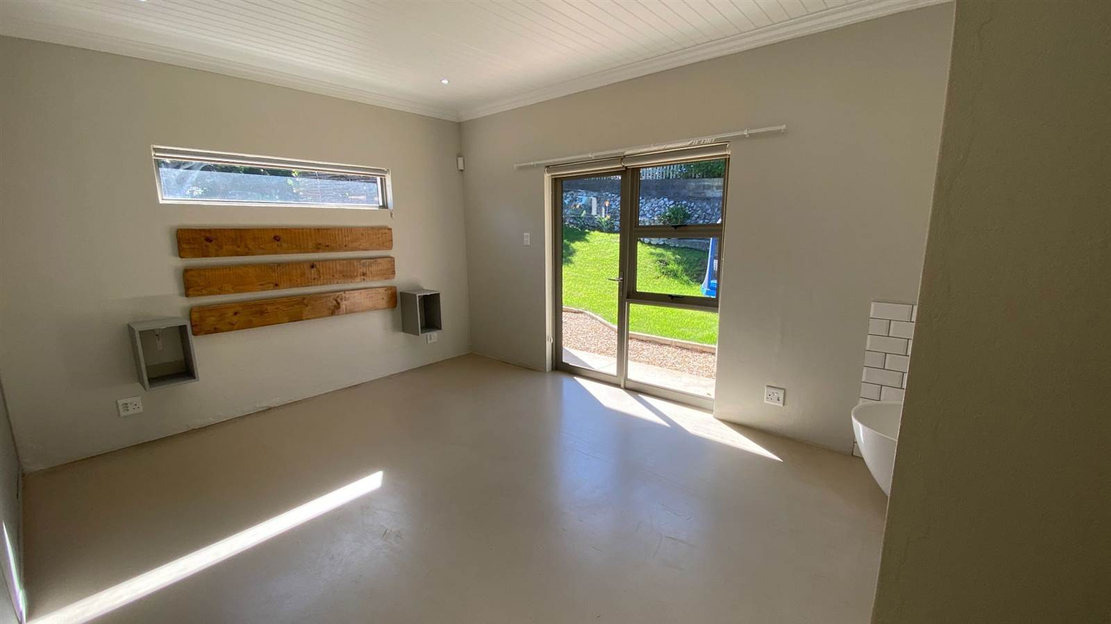 4 Bed House in Swellendam photo number 8