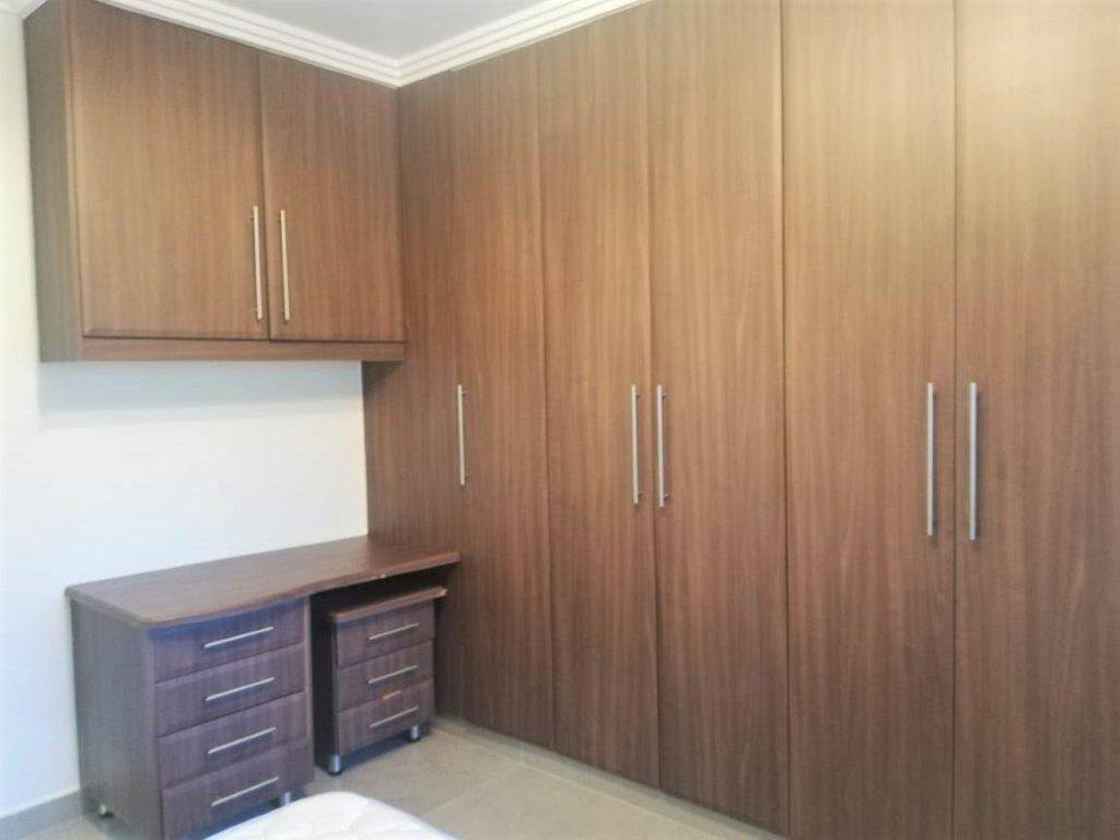 2 Bed Apartment in Port Shepstone photo number 13