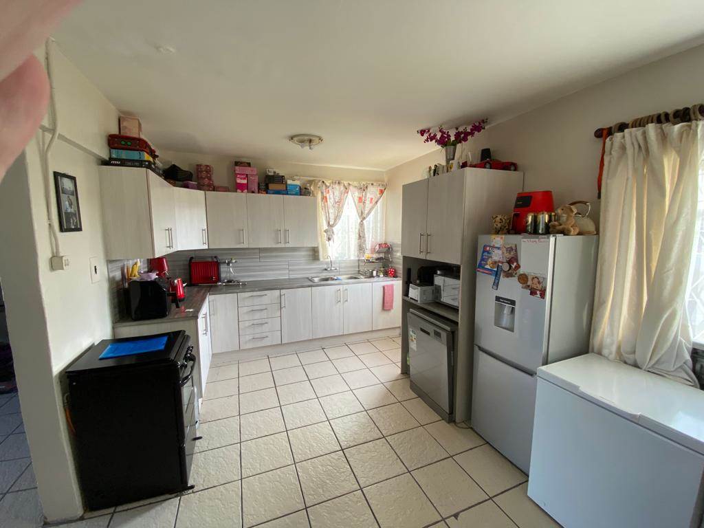 2 Bed House in Algoa Park photo number 4