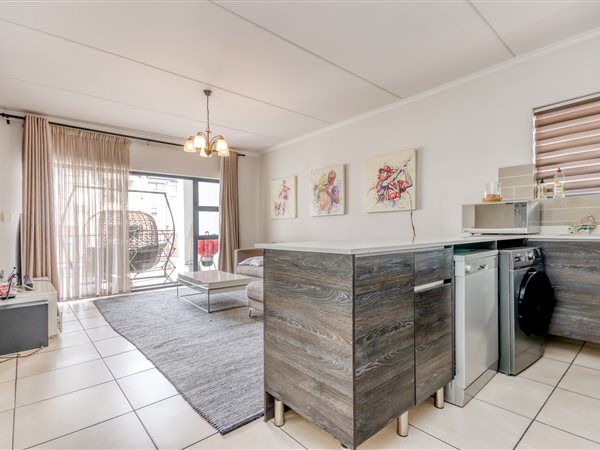 2 Bed Apartment