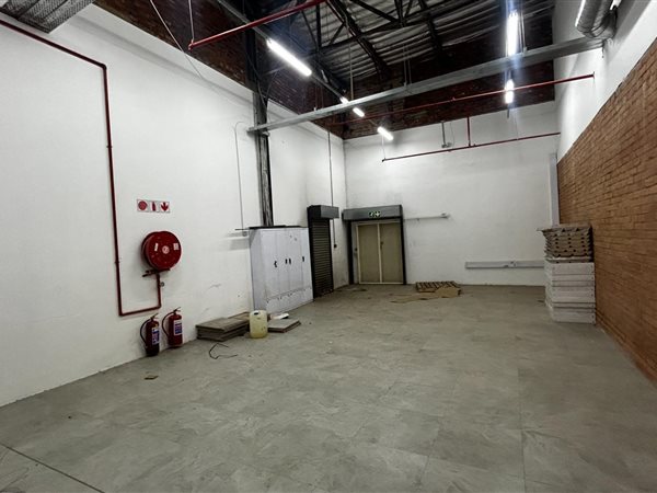 1 078  m² Commercial space