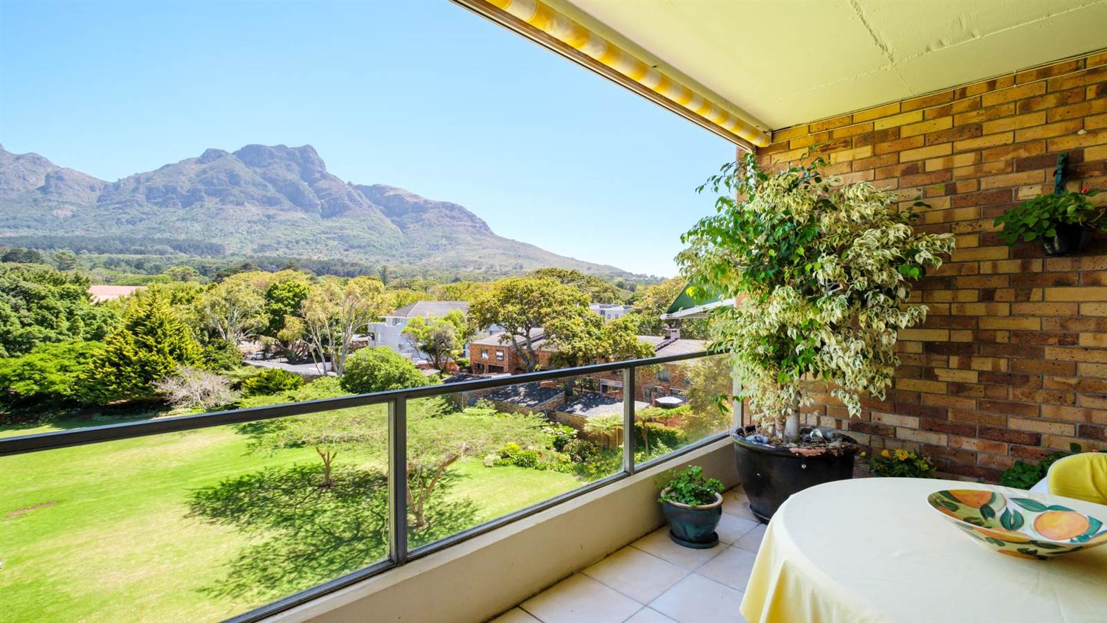 2 Bed Apartment in Newlands photo number 1
