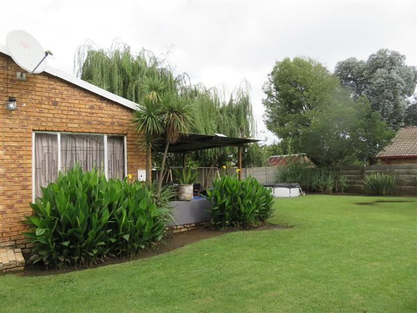 2 Bedroom House 2 Bedroom House