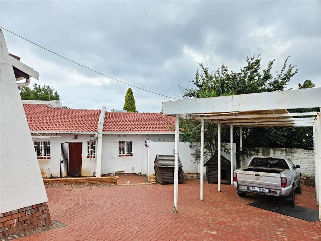 3 Bed House in Kloofendal photo number 24