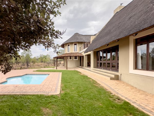 5 Bedroom House 5 Bedroom House