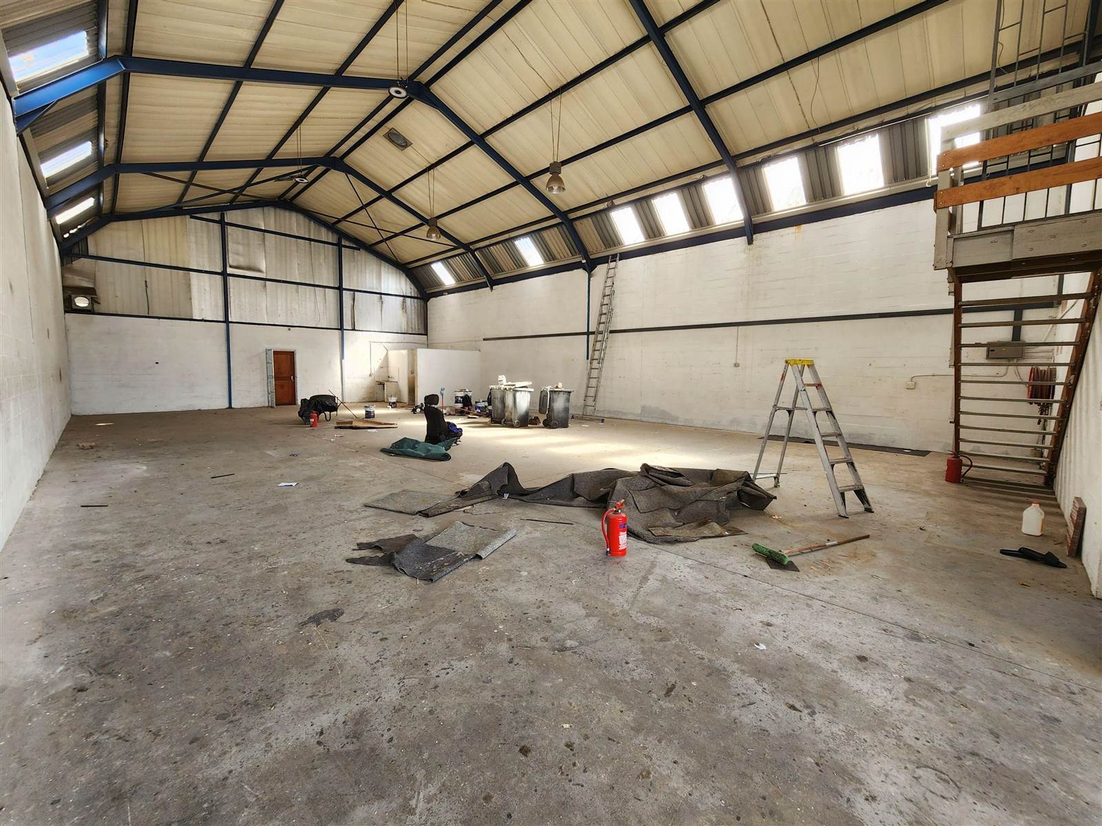 350  m² Industrial space in Bellville Central photo number 13
