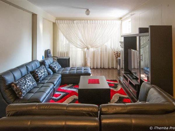 1.5 Bed Flat in Arcadia