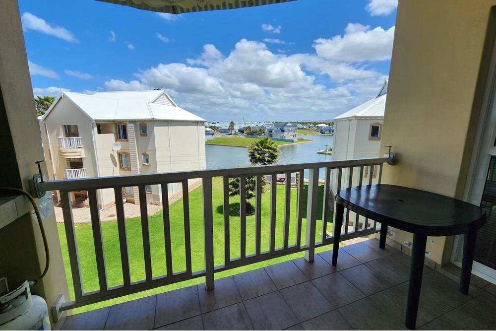 2 Bed Apartment in Marina Martinique photo number 7