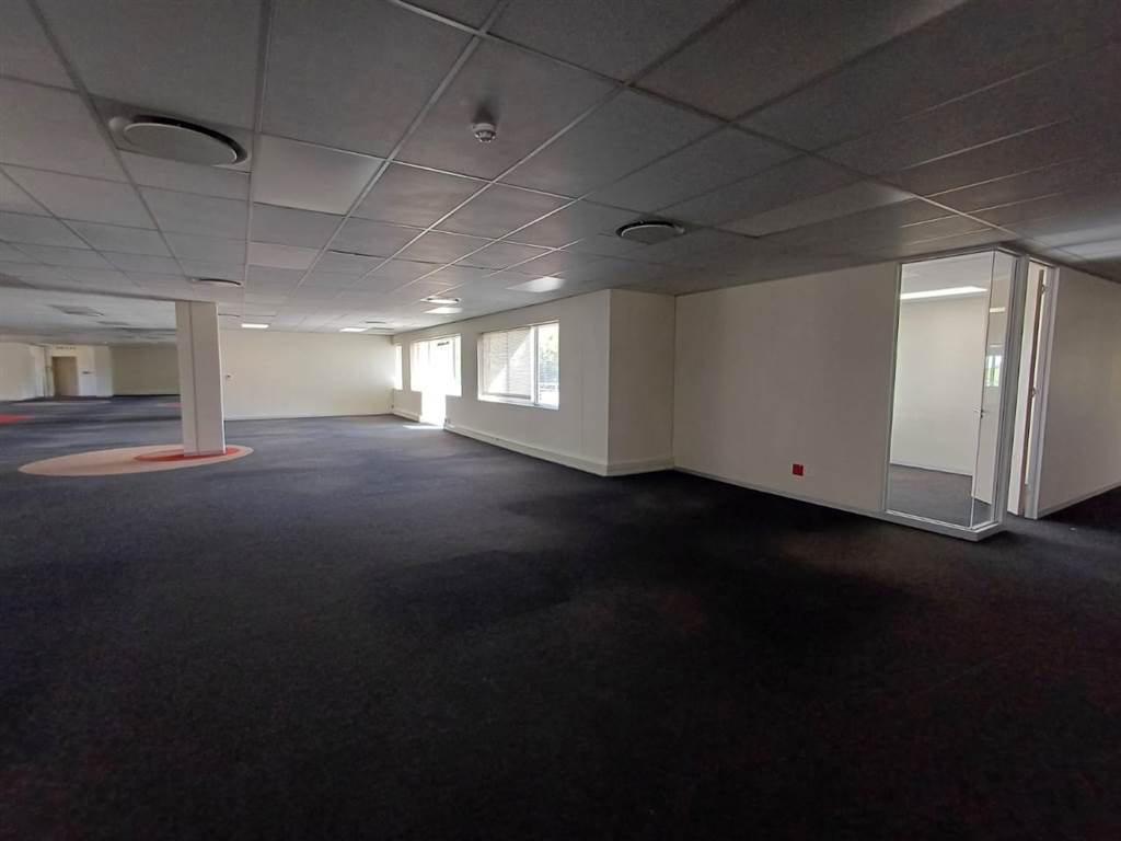 1609.3  m² Commercial space in Woodmead photo number 30