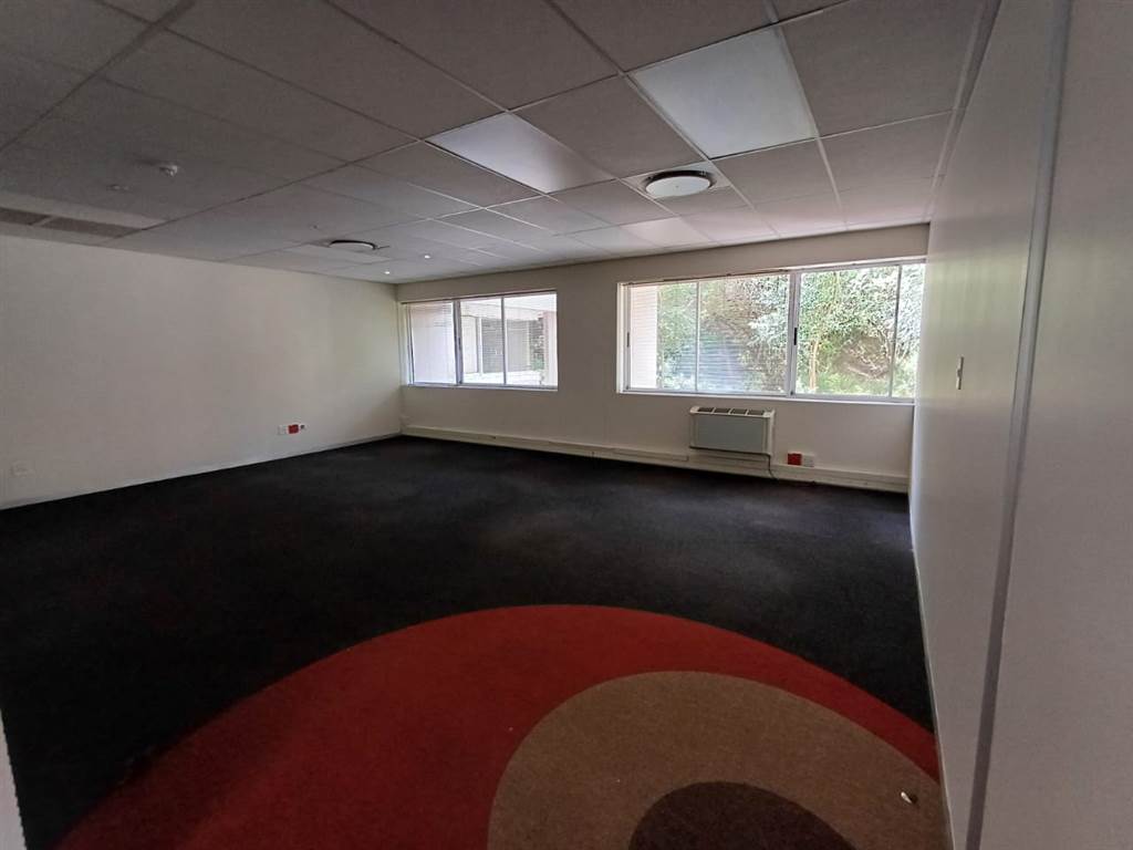 1609.3  m² Commercial space in Woodmead photo number 21
