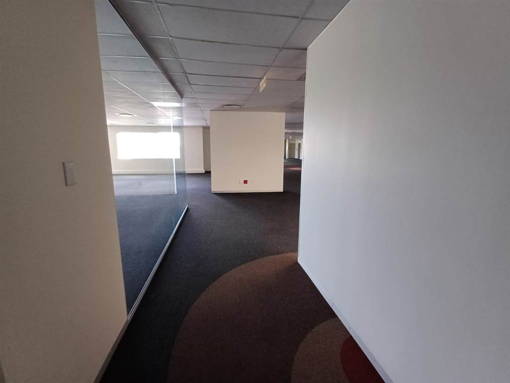 1609.3  m² Commercial space in Woodmead photo number 27