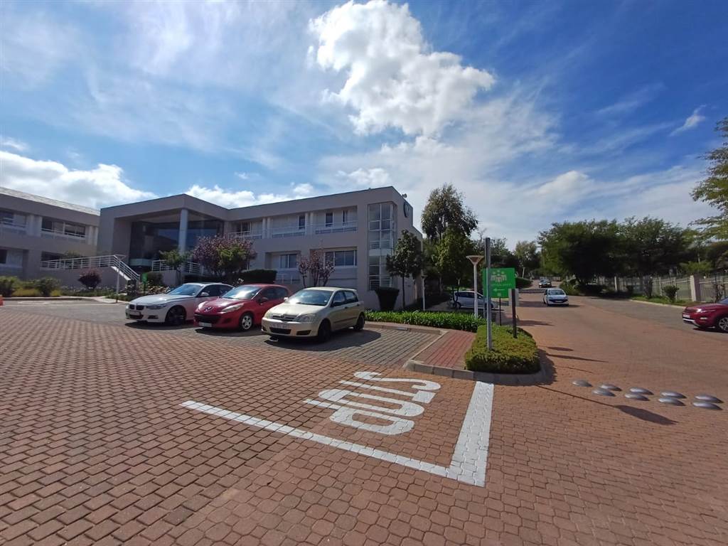 1609.3  m² Commercial space in Woodmead photo number 7