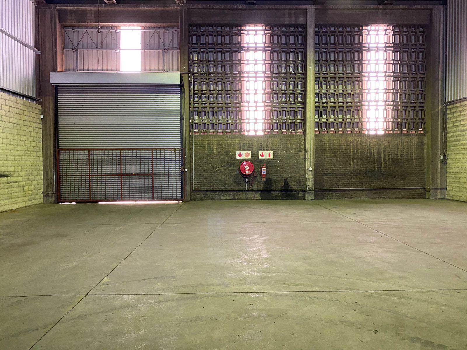 490  m² Industrial space in Driehoek photo number 4