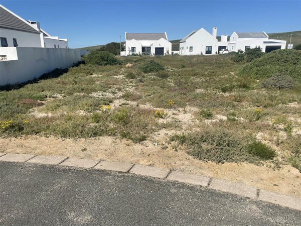 308 m² Land available in Britannia Bay