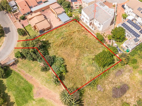 1 402 m² Land 1 402 m² Land
