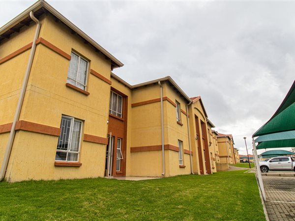 2 Bedroom Townhouse 2 Bedroom Townhouse