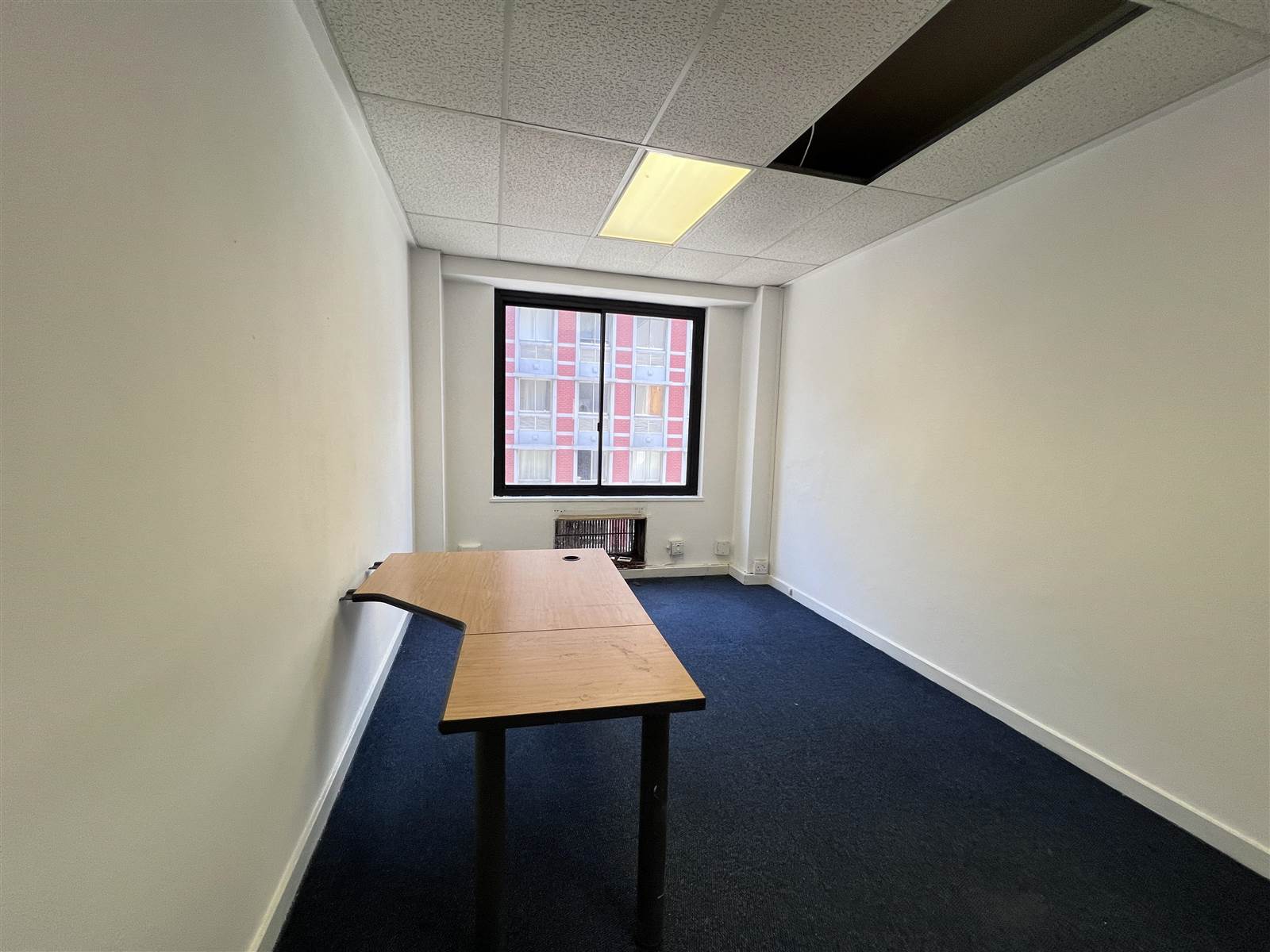 25  m² Commercial space in Cape Town City Centre photo number 2