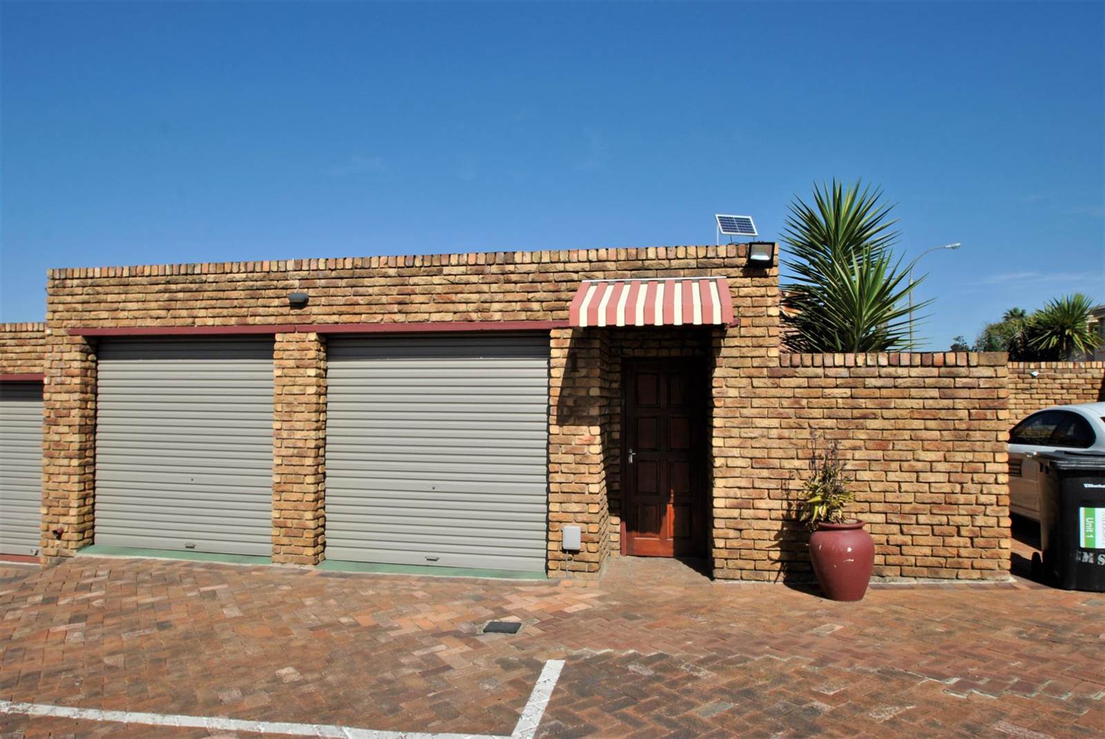 2 Bed Townhouse in Kempton Park Central photo number 12