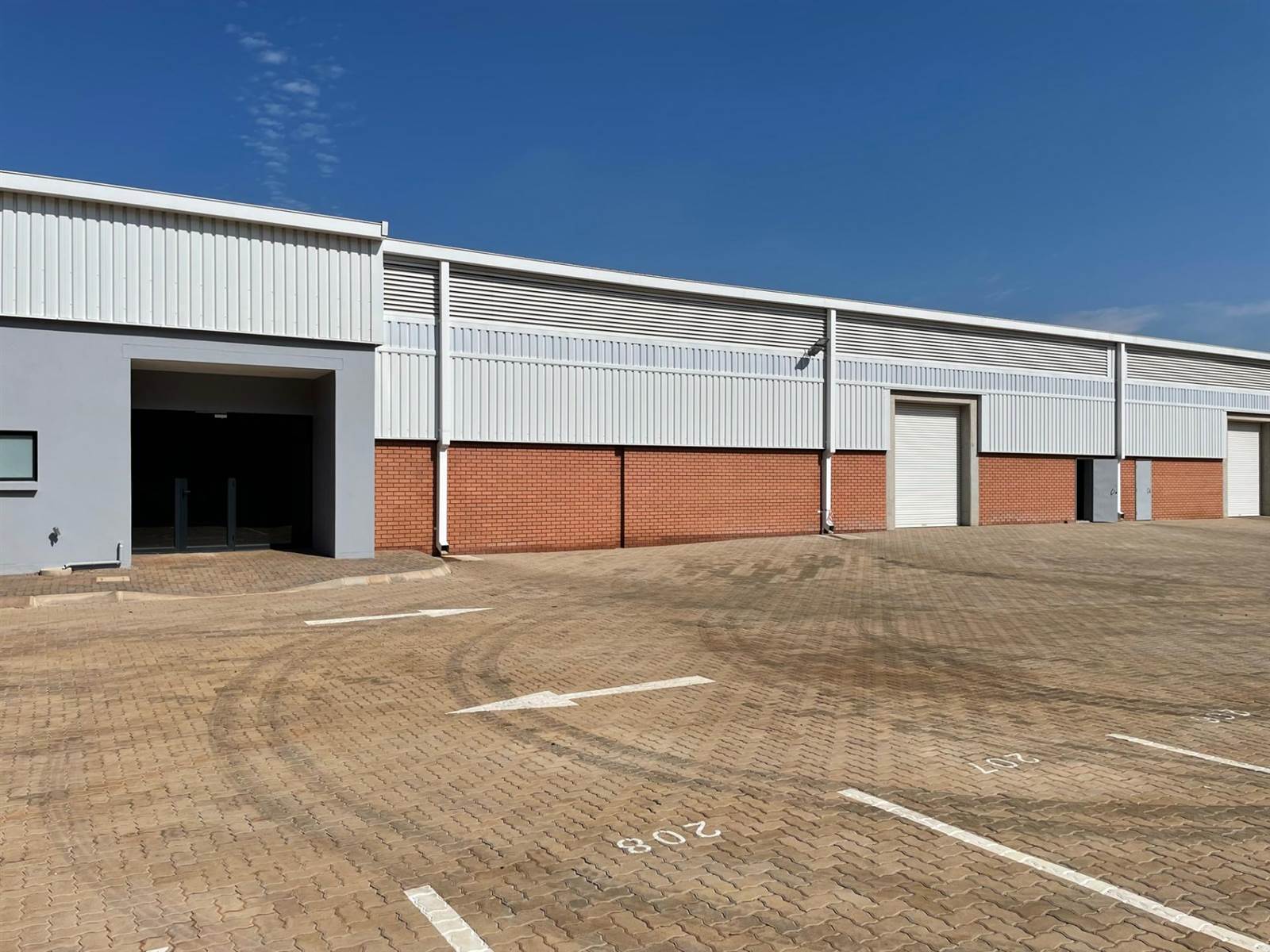 868  m² Industrial space in Olifantsfontein photo number 2