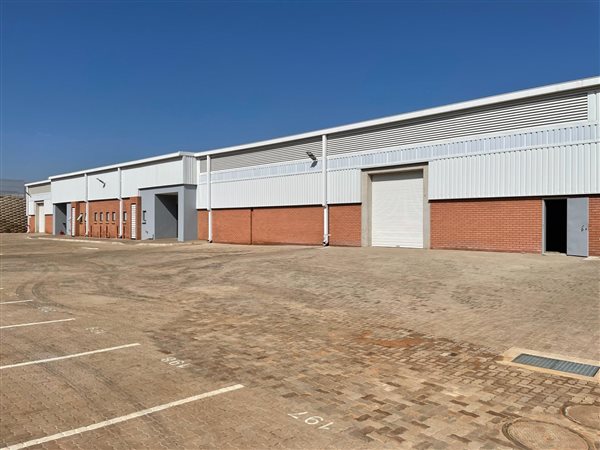 868  m² Industrial space