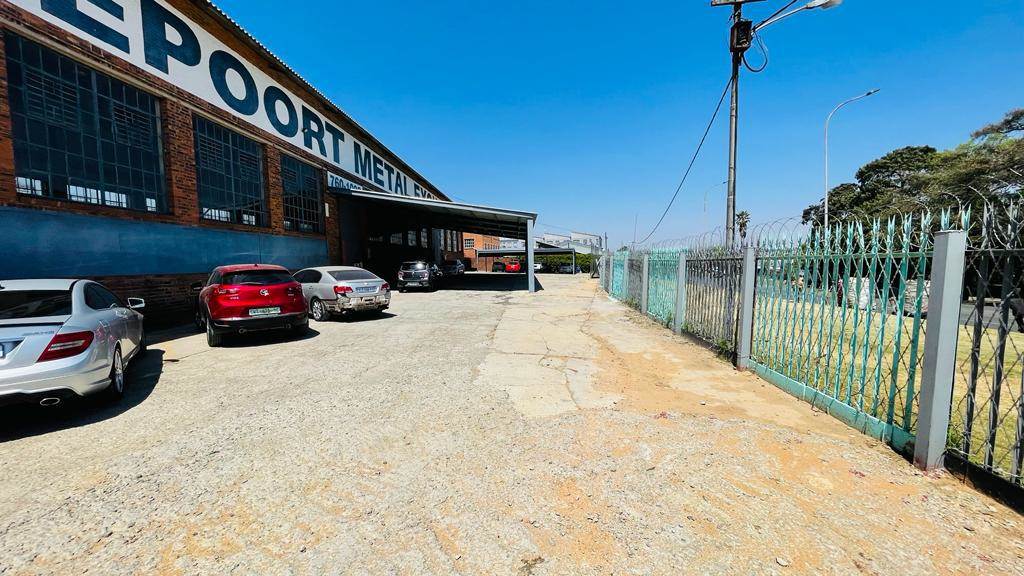 864  m² Industrial space in Roodepoort Central photo number 21