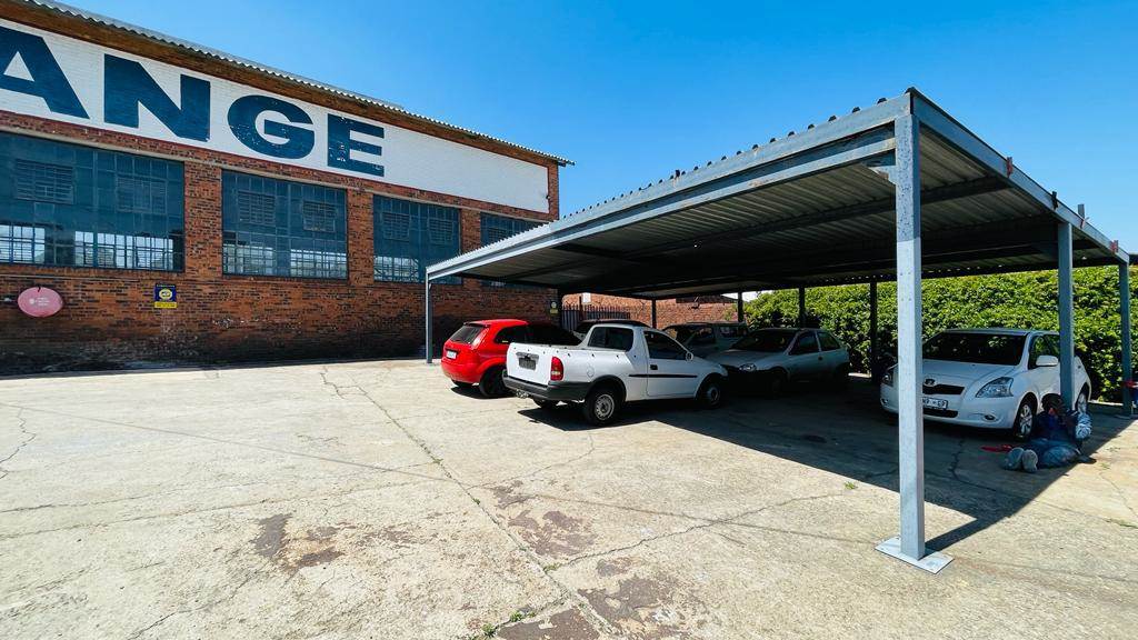 864  m² Industrial space in Roodepoort Central photo number 2