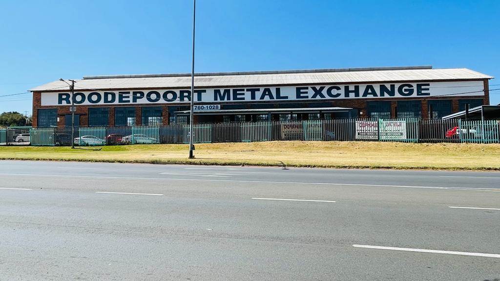 864  m² Industrial space in Roodepoort Central photo number 1